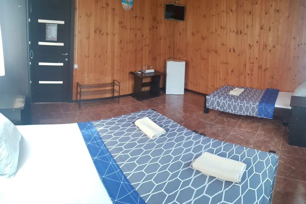 Квартира Трехместная комната с видом на горы — Геленджик