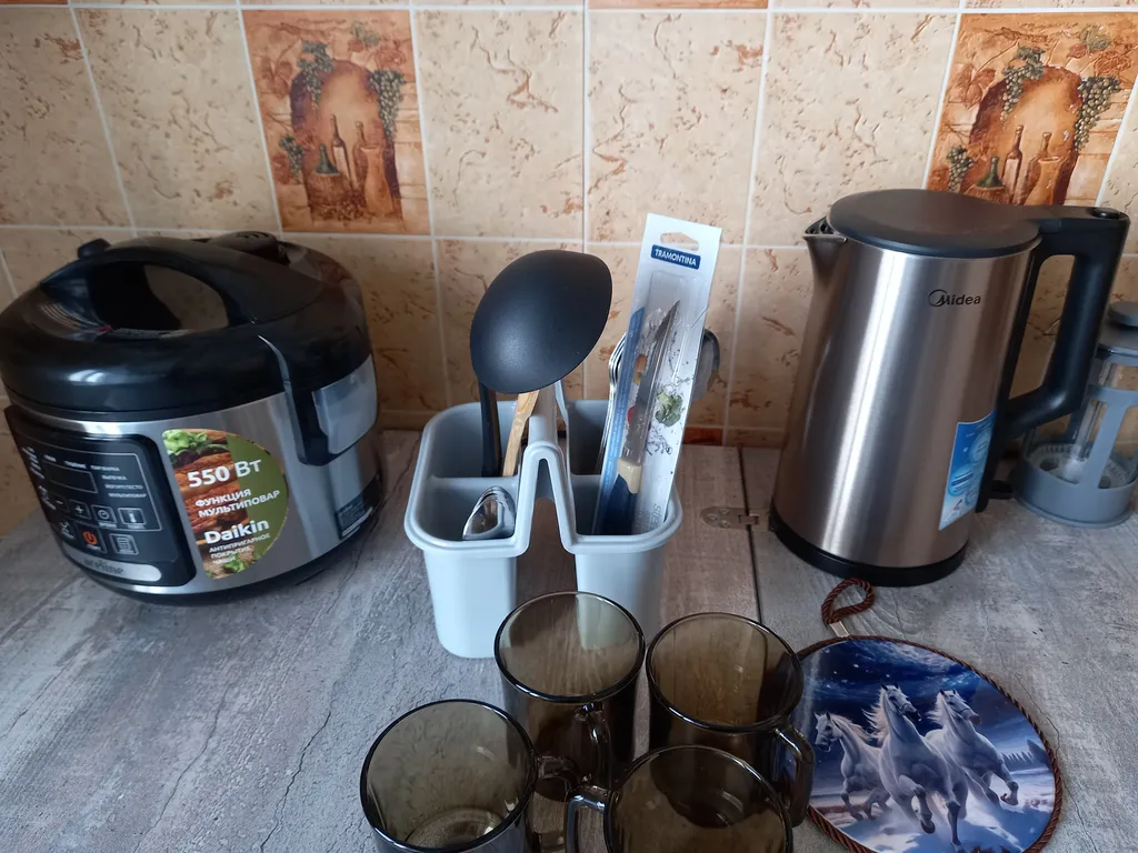 Двухкомнатная в центре, красивый вид на город и море