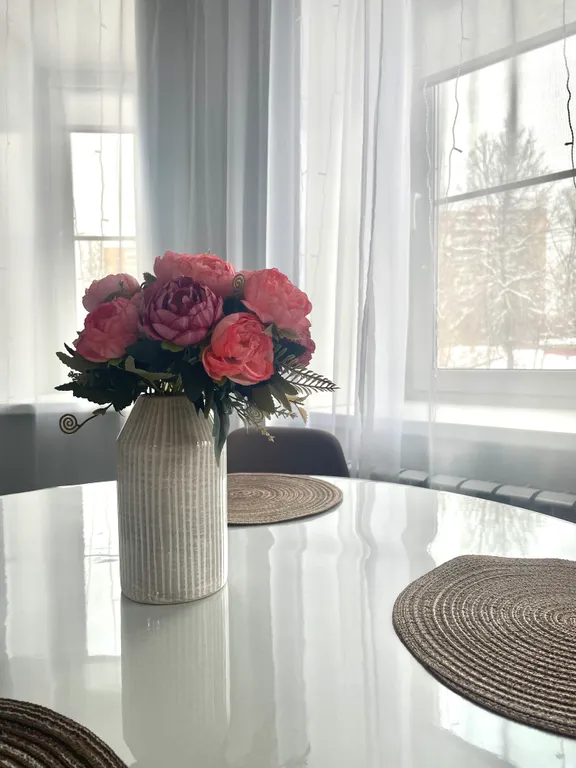 Просторная квартира с кухней-эркер