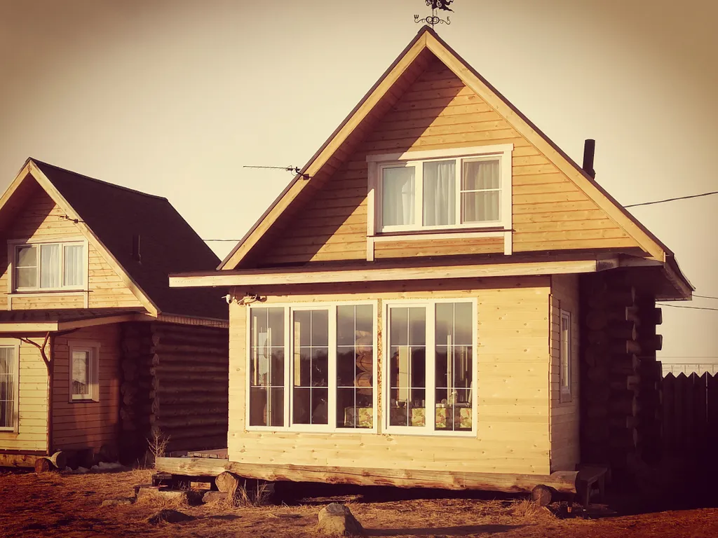 Уютный домик на берегу Байкала