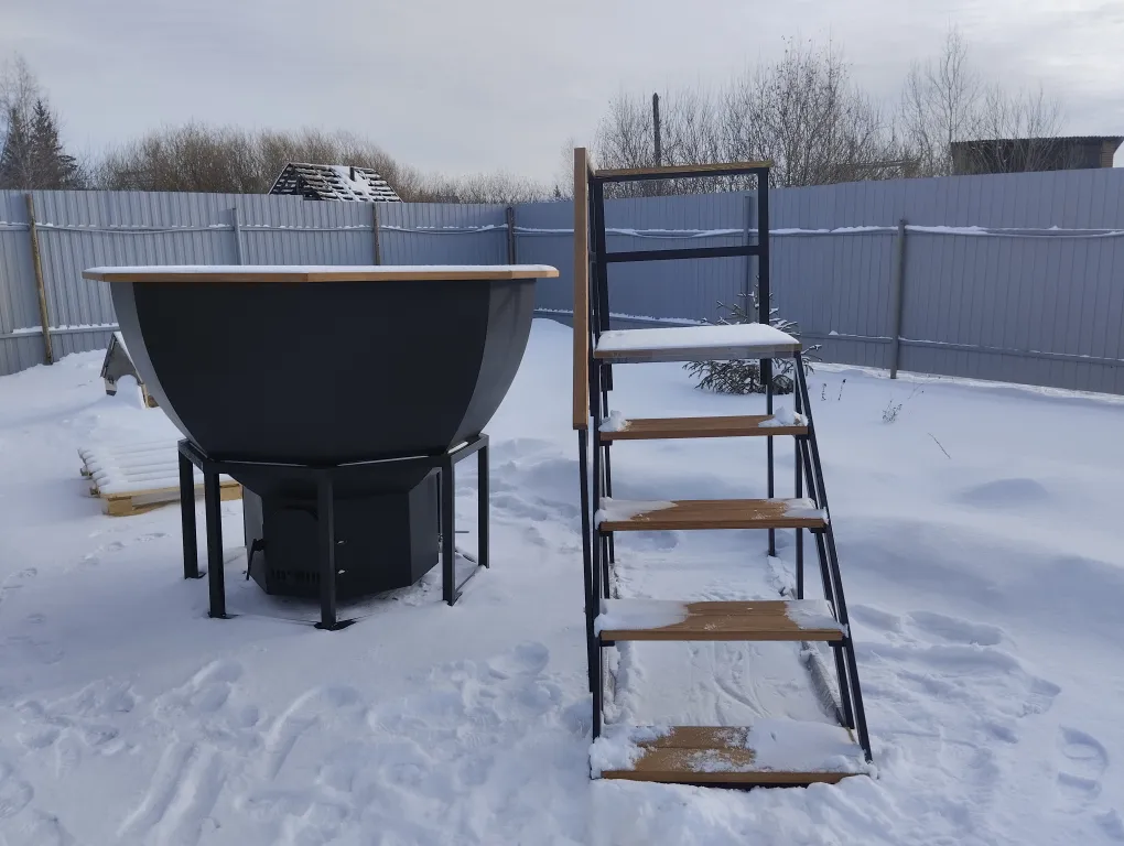 Загородный дом у озера