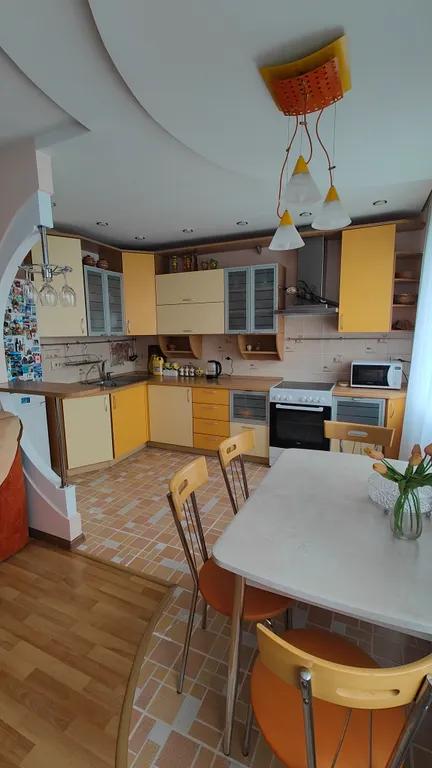 Уютная, просторная квартира с видом на бухту золотой рог