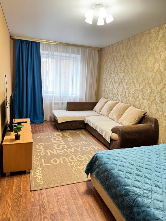 Омск Кировский у ТЦ Мега