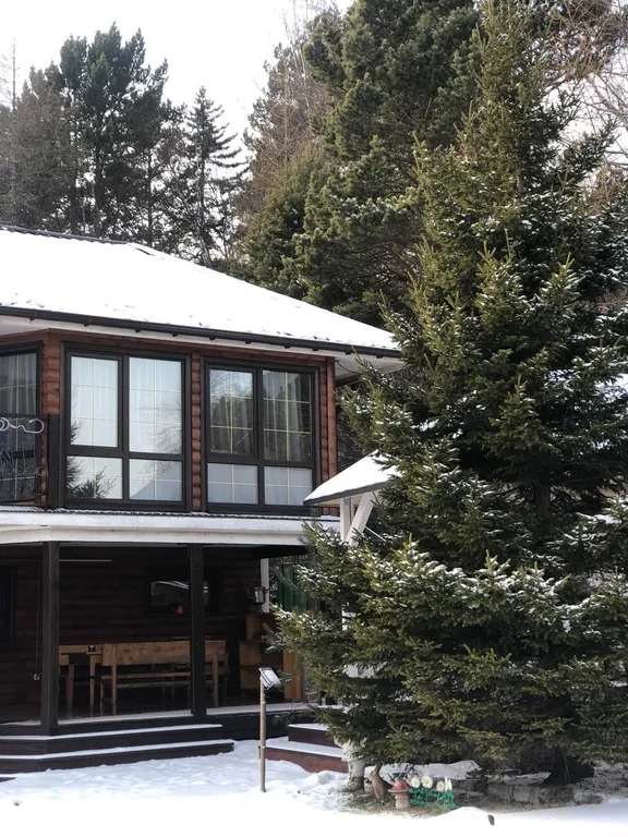 Коттедж Гостевой дом Lucky House на озере Байкал — аренда посуточно в Листвянка (Байкал)