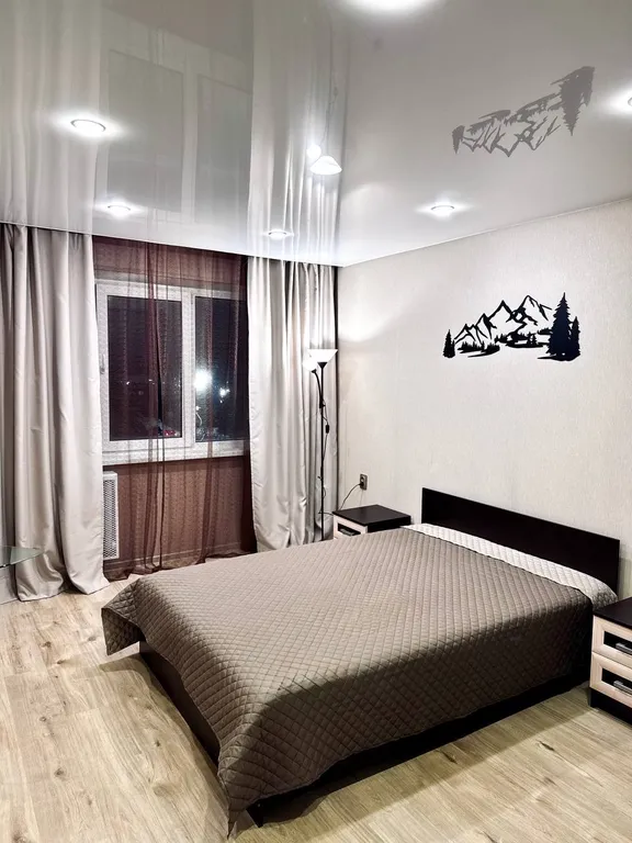 Уютная квартира в центре города с красивым видом из окон — аренда посуточно в Кировск