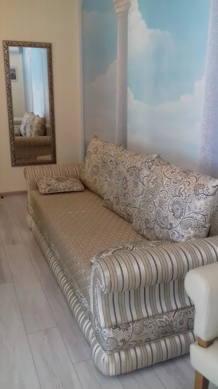 Загородный дом со своим садом