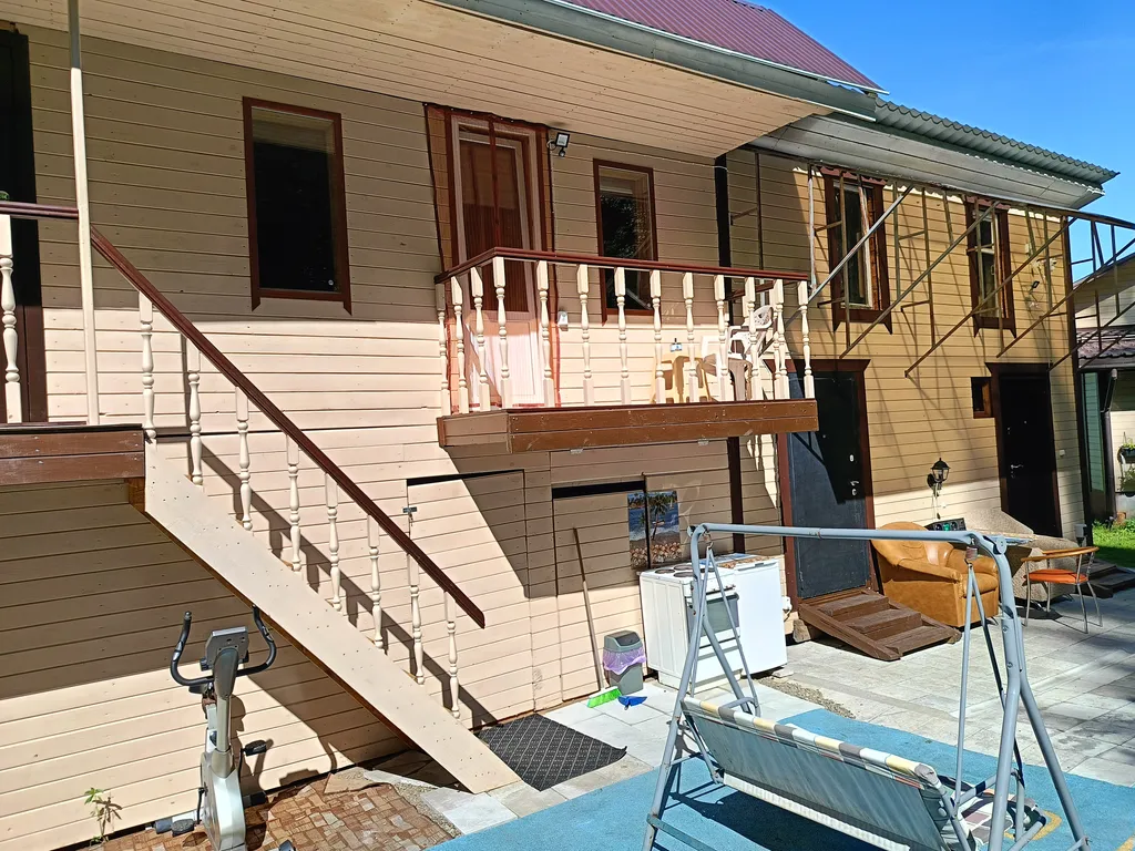 Дом у речки