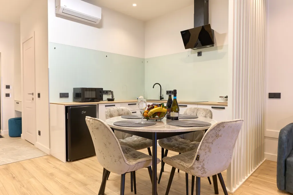 Уютные апартаменты на третьем этаже с видом на море