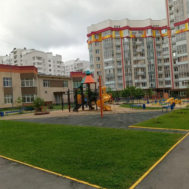 Квартира Хорошая квартира у метро — Екатеринбург