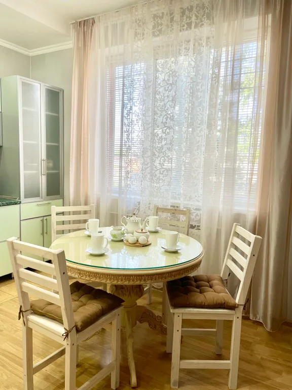 Коттедж с баней и теплым бассейном