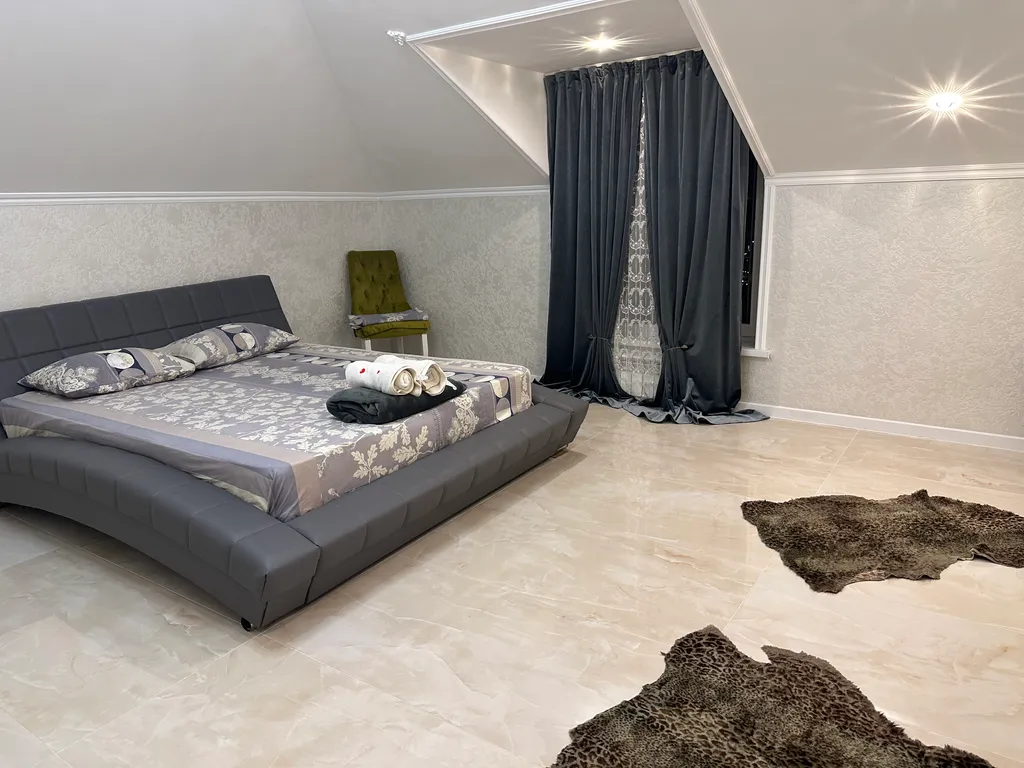 Шикарный двухкомнатный люкс с терассой