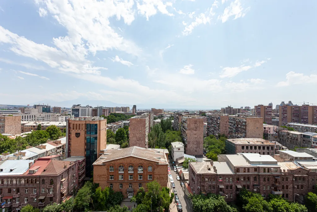 Светлая квартира в центре города