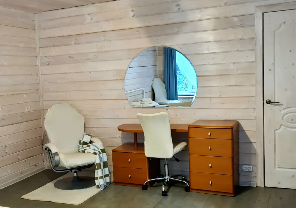 Домик у озера рядом с Москвой