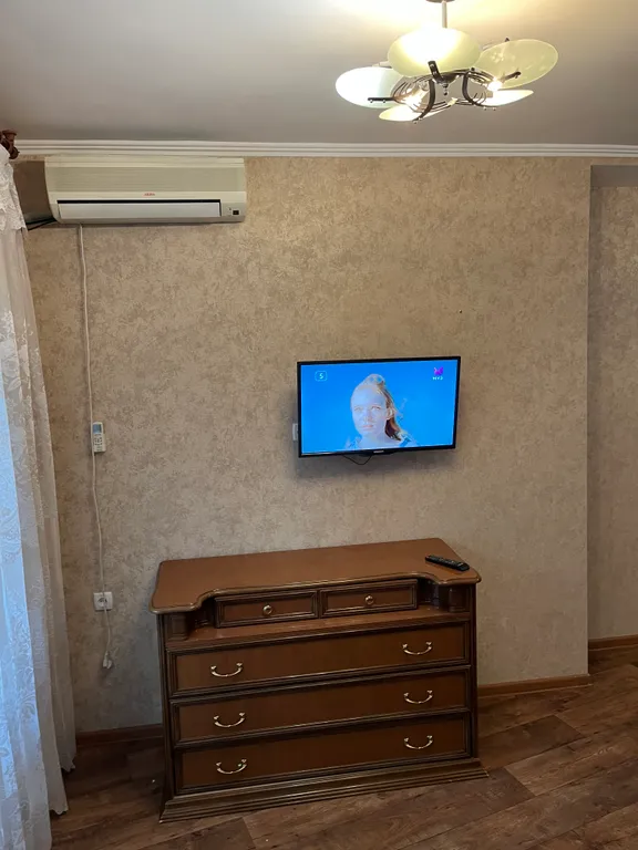 Уютная квартира в центре поселка