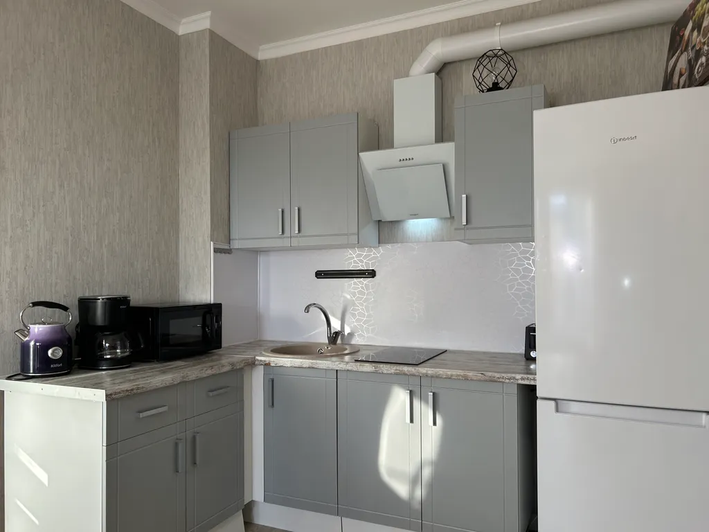 Новая комфортная квартира с кондиционером в удобном месте