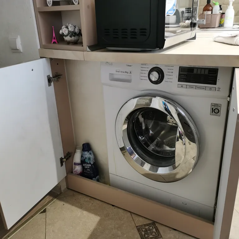 Центр города, уютная квартира в новом доме, лифт, парковочное место.