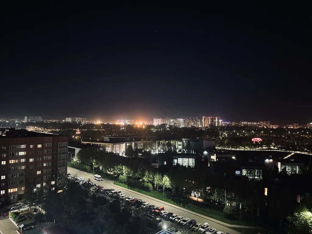 Квартира Комфортная двухкомнатная квартира в 2 минутах от парка Галицкого — Краснодар