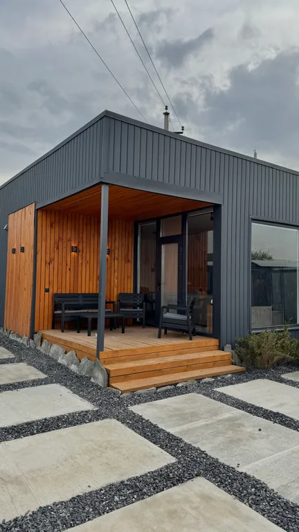 Дом с крытым бассейном