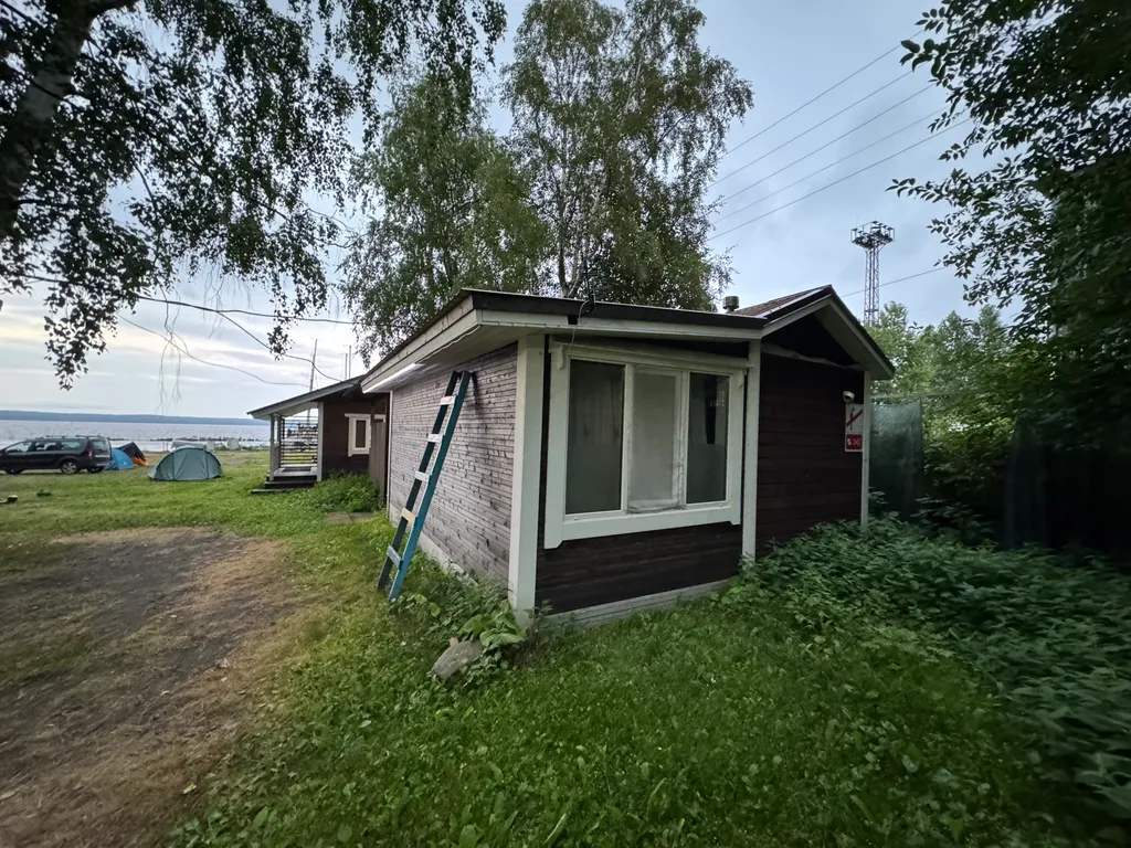 Коттедж Дом на берегу озера в центре города — аренда посуточно в Петрозаводск