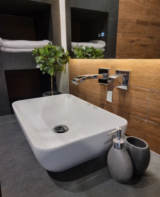 Апартаменты с прекрасным видом, рядом с аэропортом и жд вокзалом