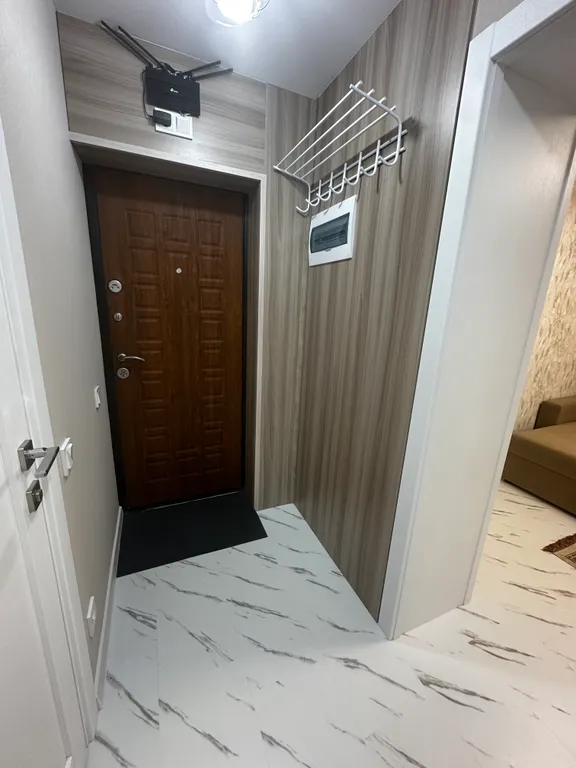 Возле бювета с минеральной водой