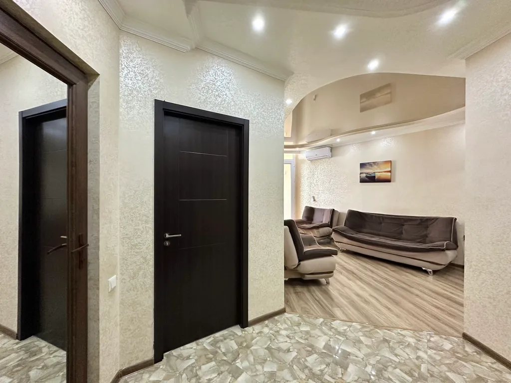 Апартамент на первой линии с большой террасой и шикарным видом