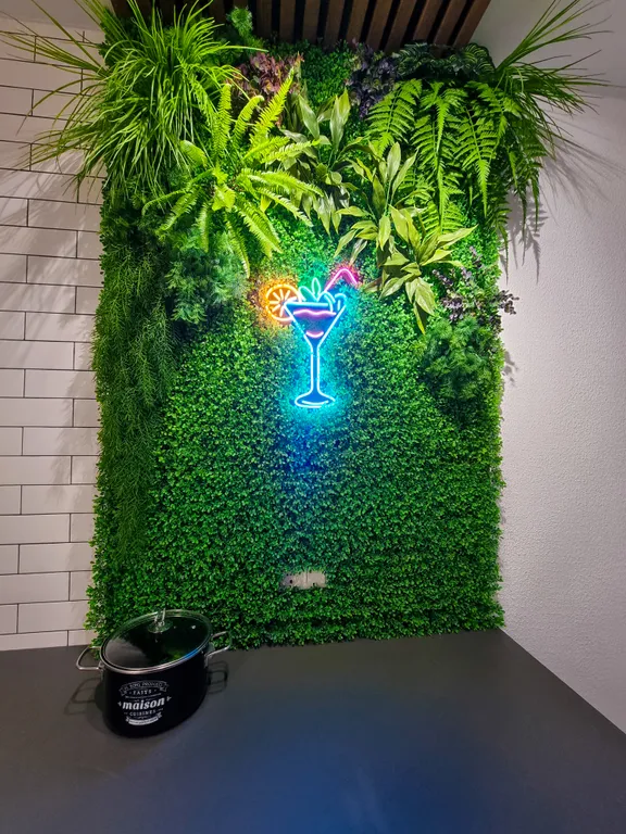 Аппаратамент с панорамными окнами и джакузи