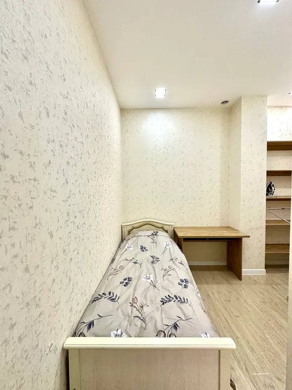 4-комнатная Квартира