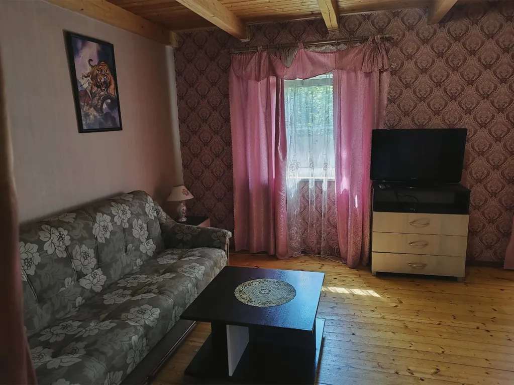 Уютный дом у сосен