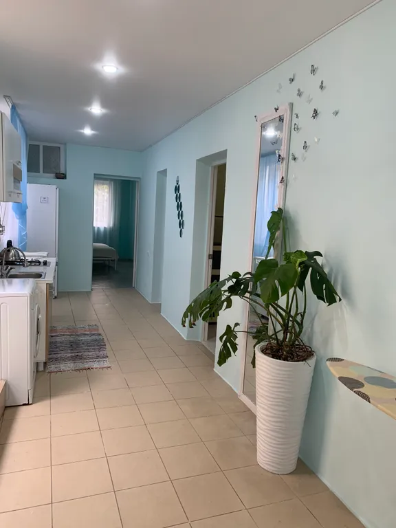 Уютная комната в частном доме в центре Хосты