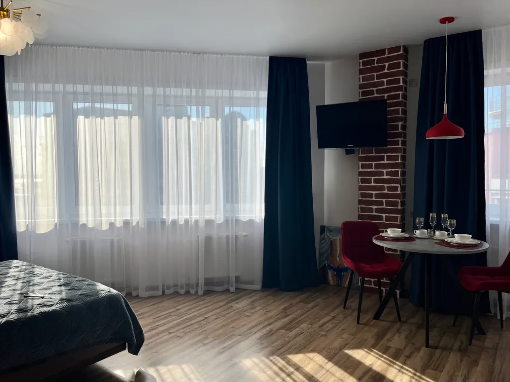 Яркий лофт центр, панорамный вид