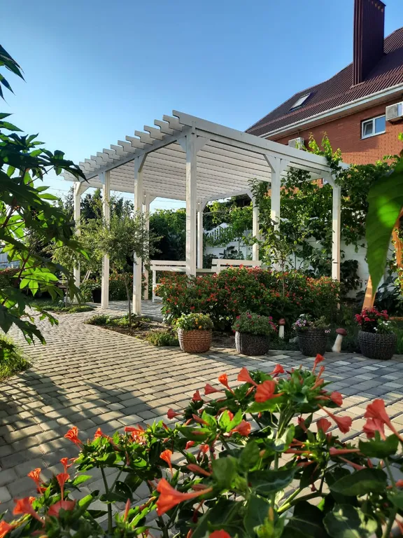 Двухкомнатные апартаменты с собственной террасой и кухней