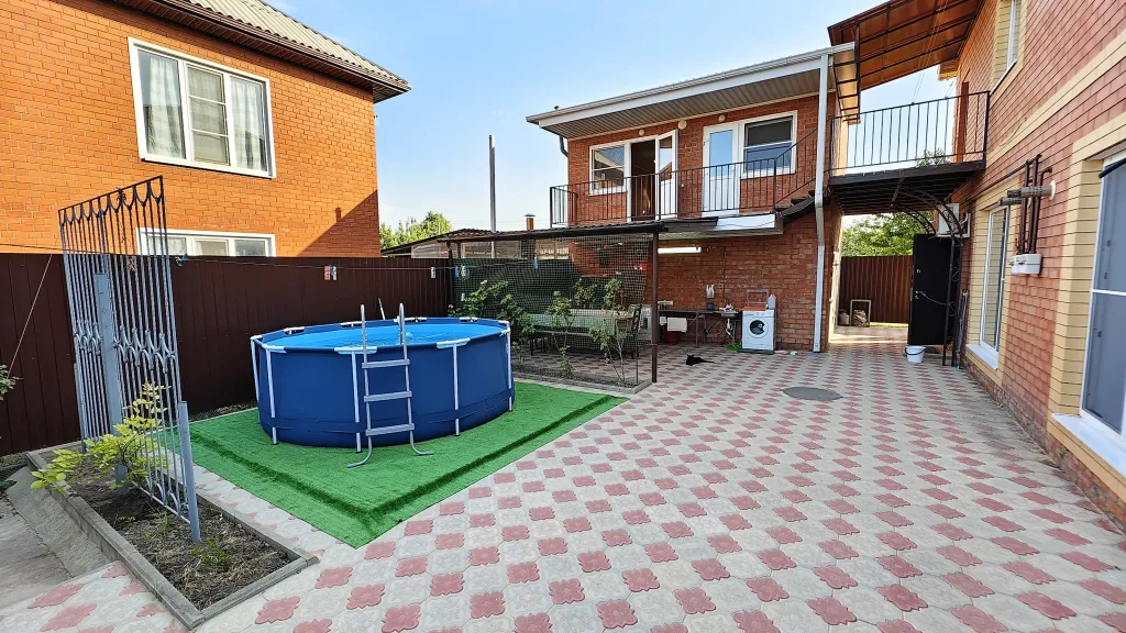 Кухаренко у друзей