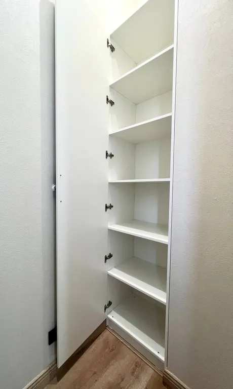 Стильная студия с выходом на кровлю ТЦ Галерея