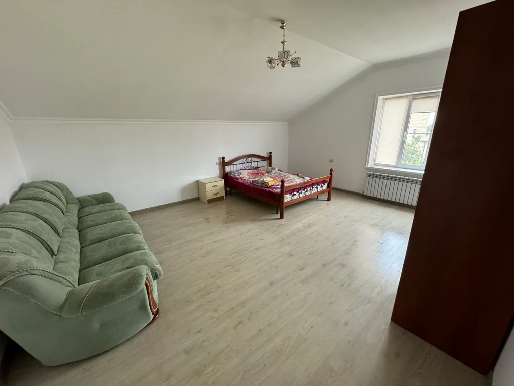 6-комнатный Дом