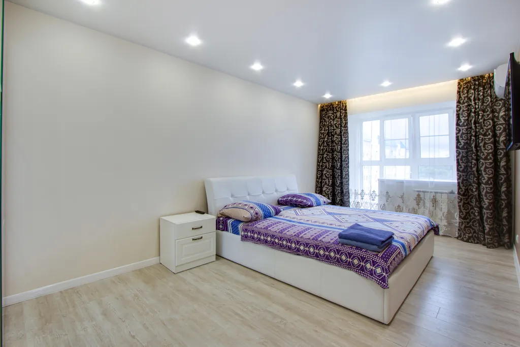 Современная просторная евротрешка в центре