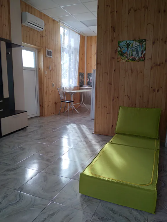 Новая студия с видом на море и гору Кошка