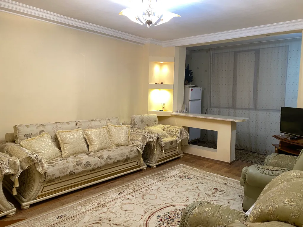 2-комнатная квартира в центре города, море в шаговой доступности