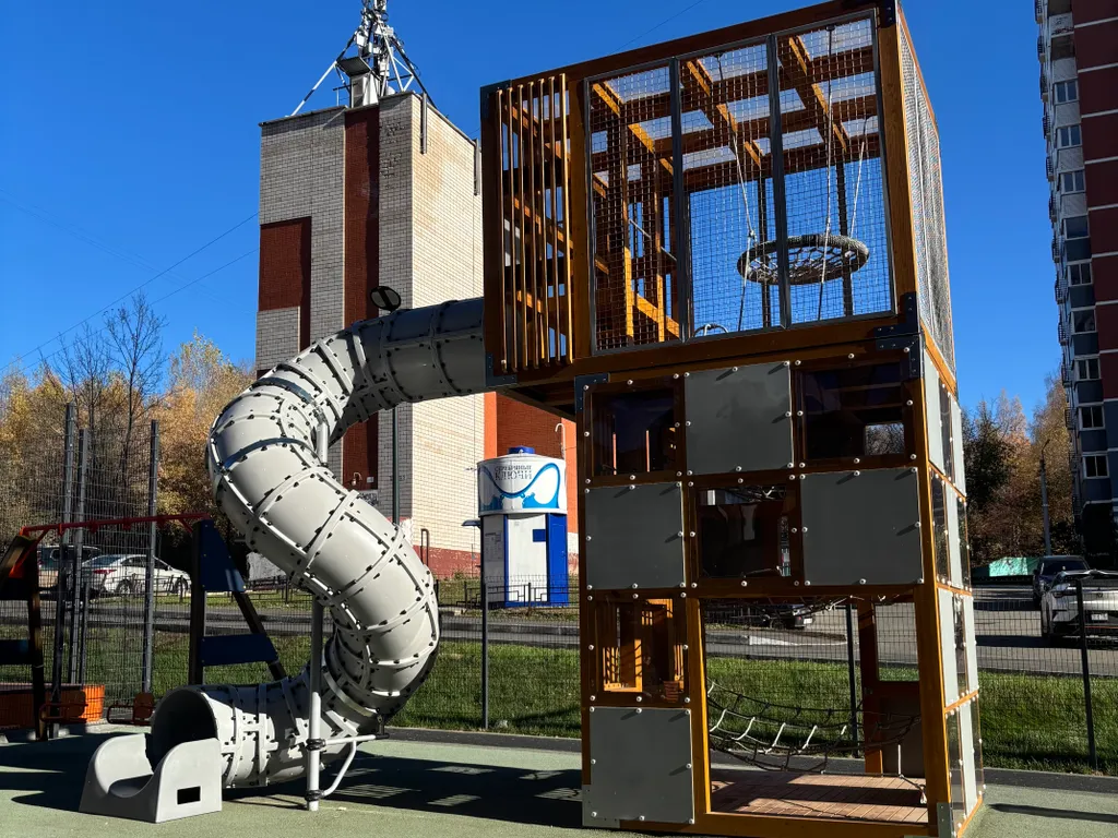 Теплая светлая квартира для 4 гостей в современном ЖК