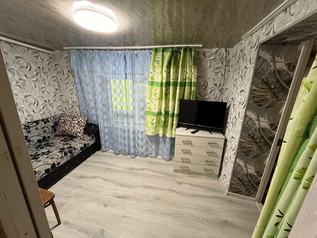 Трёхкомнатный дом в центре Судака)