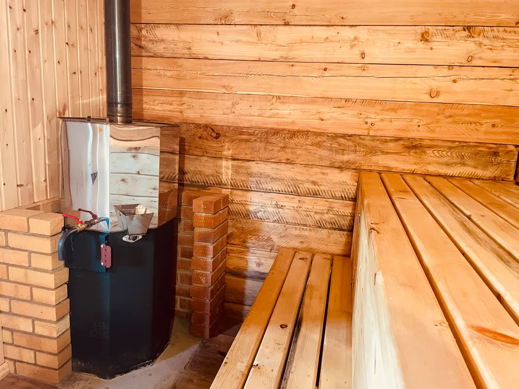 Благоустроенный просторный коттедж с видом на горы для большой компани