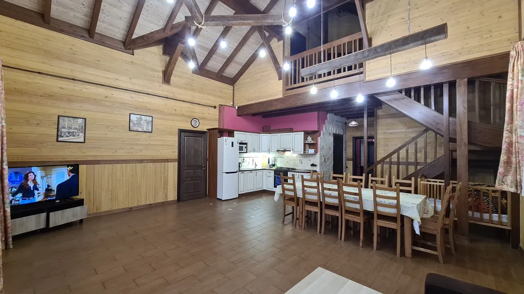 4-комнатный Дом