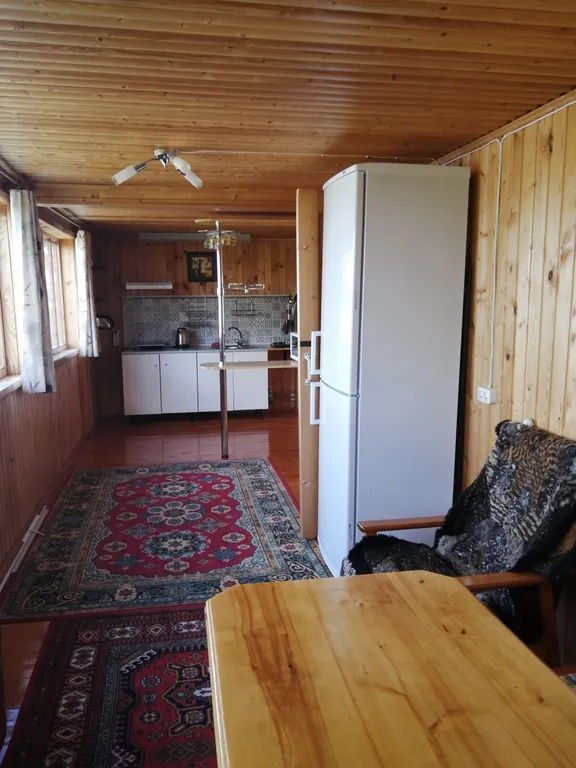 Дом на берегу озера Селигер