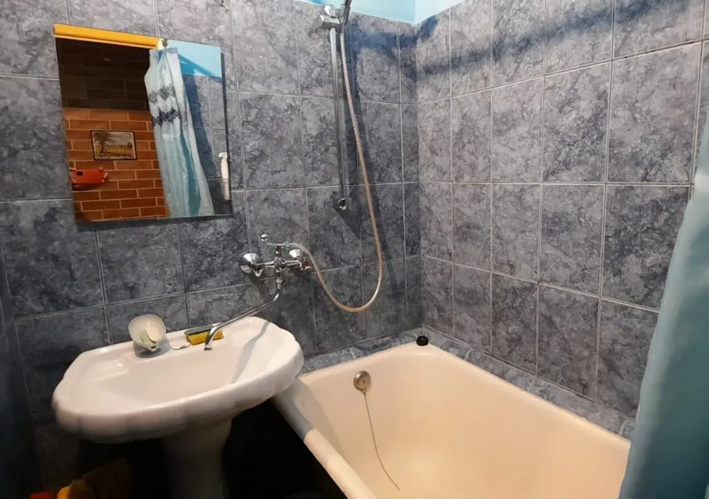 Комната рядом с Областной больницей 122, НИИ Вредена