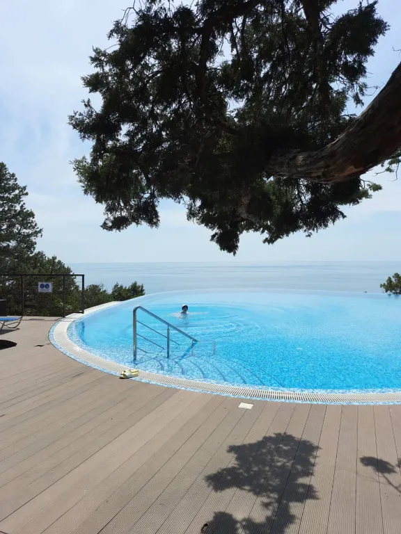 Видовая студия с видом на море и горы