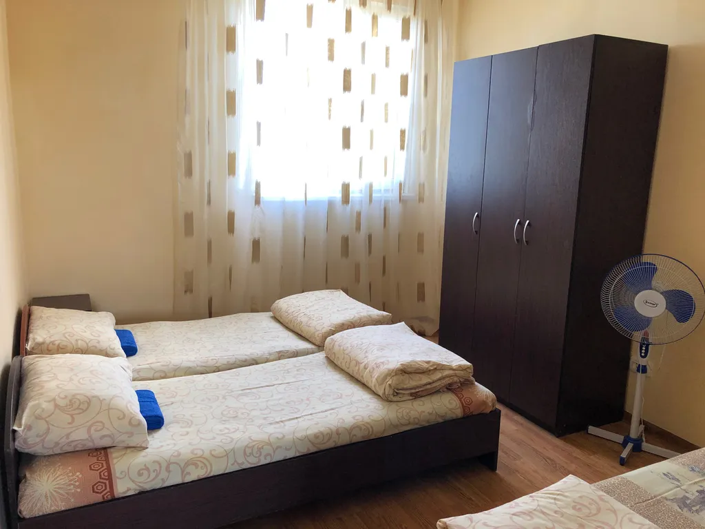 Коттедж Вип дом — аренда посуточно в Штормовое