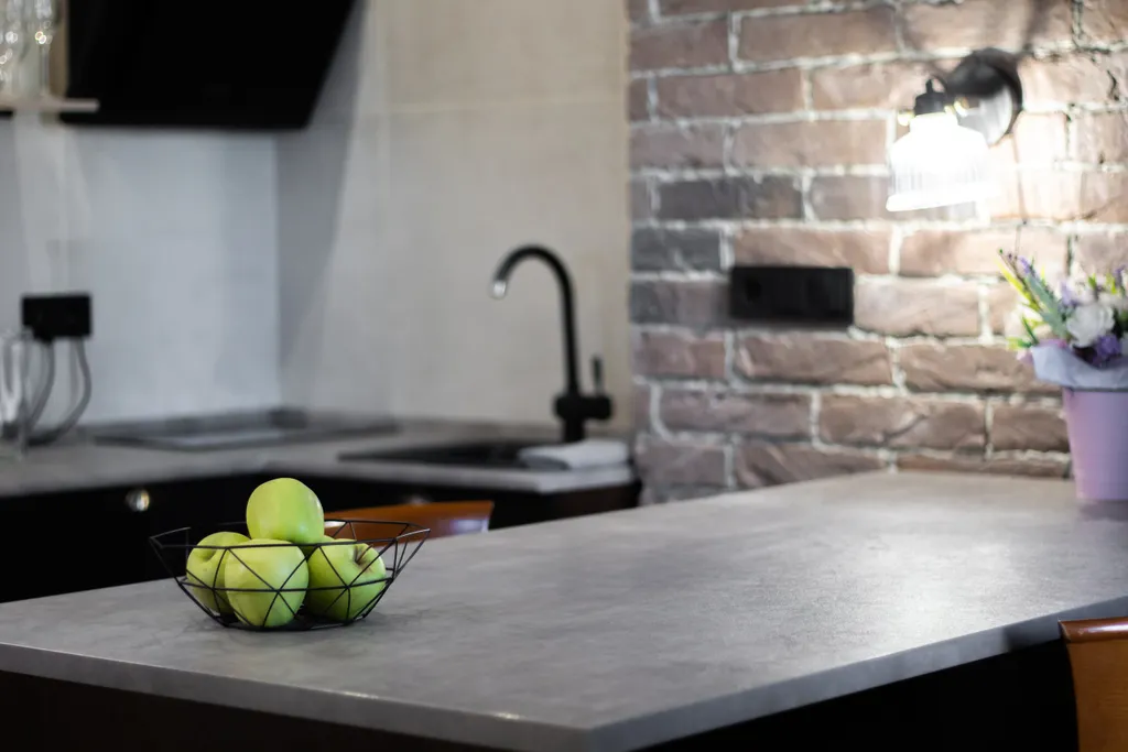 Студия в историческом центре с балконом у набережной