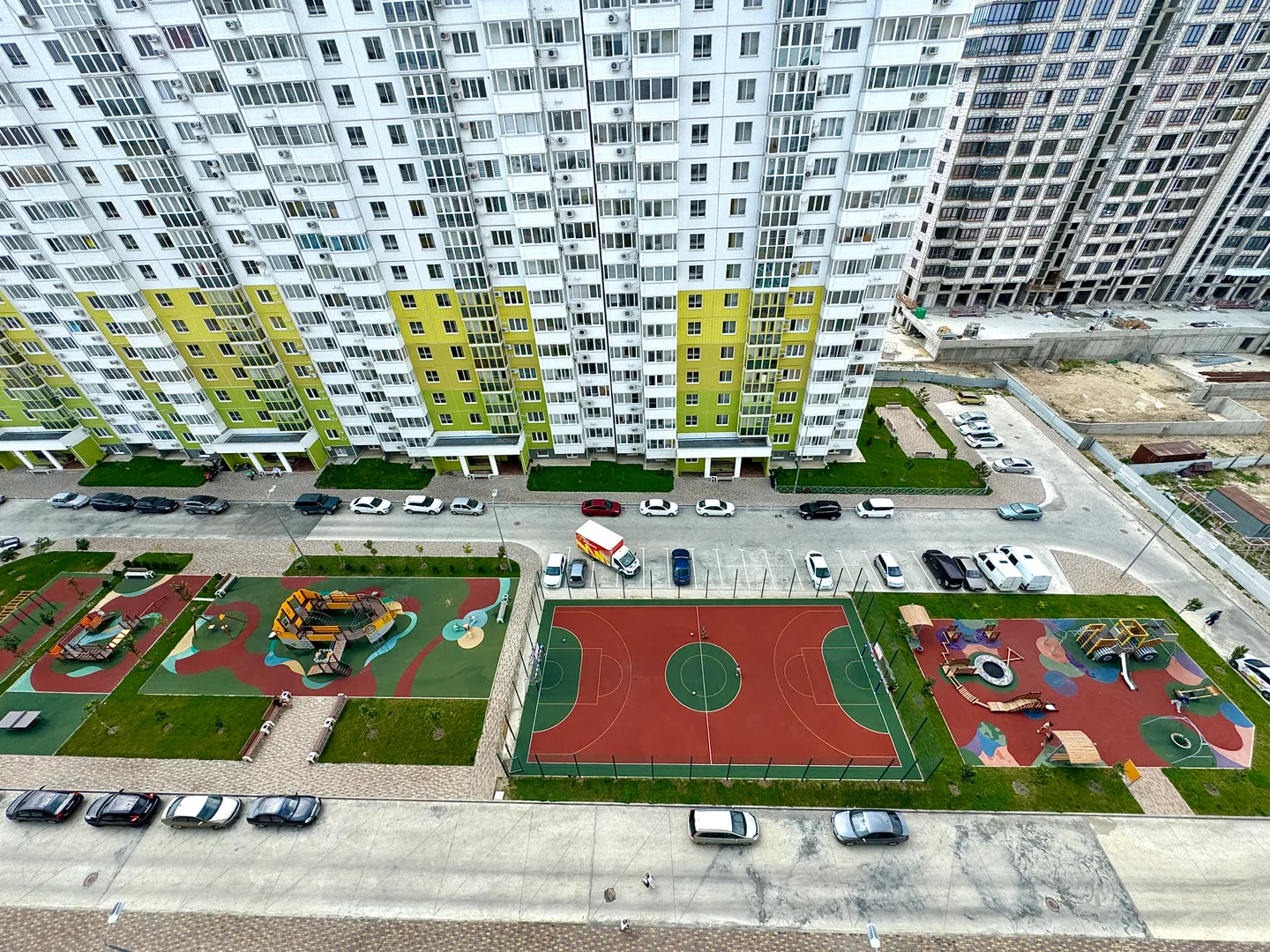 Фото