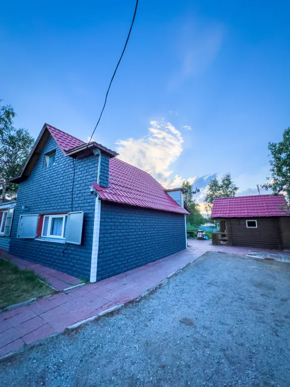 Коттедж Двухэтажный дом+деревенская баня на дровах — аренда посуточно в Кировск