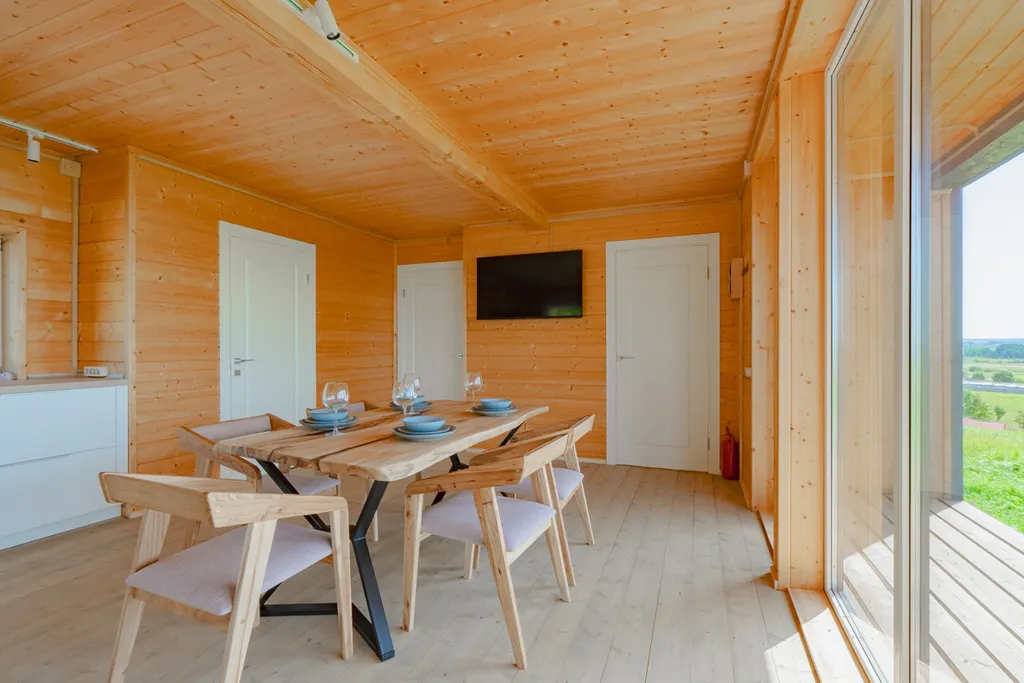 Малый дом с панорамным видом на озеро